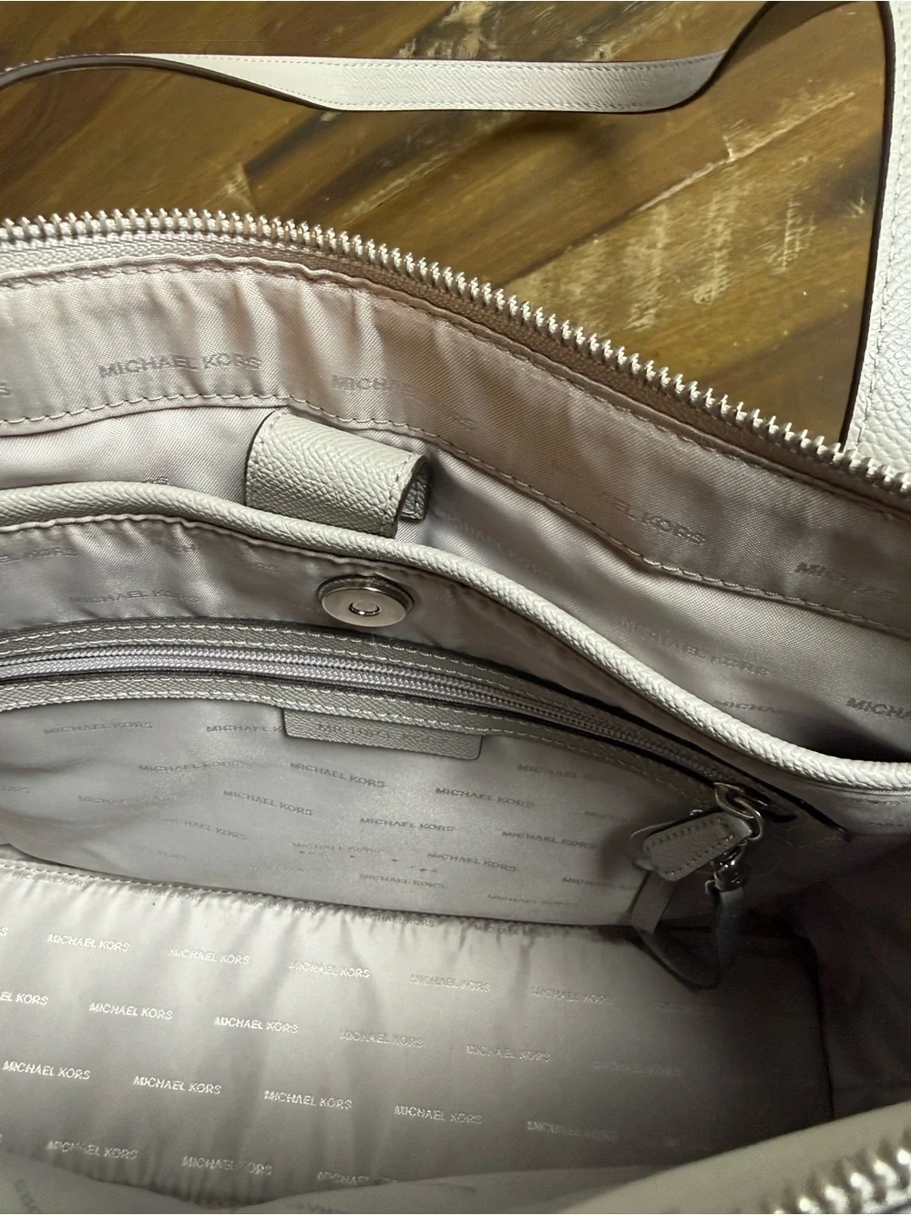 Michael kors Maddie Silver Leather Tote